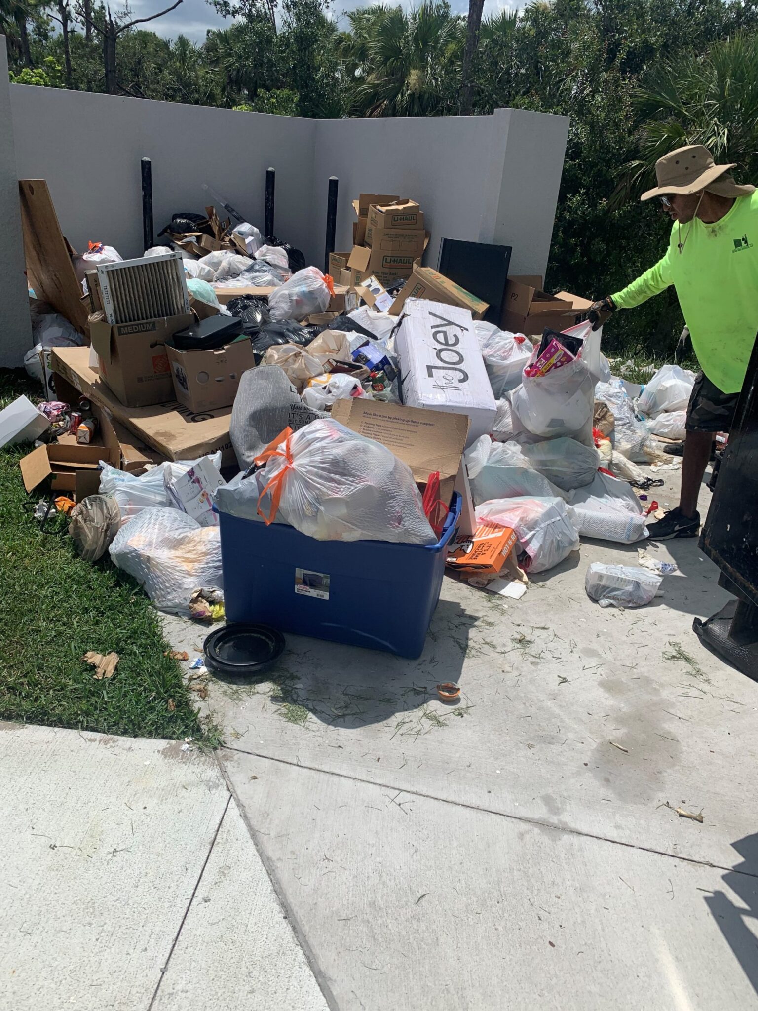 Waste and Garbage Removal Services Fort Myers Garbage Pickup